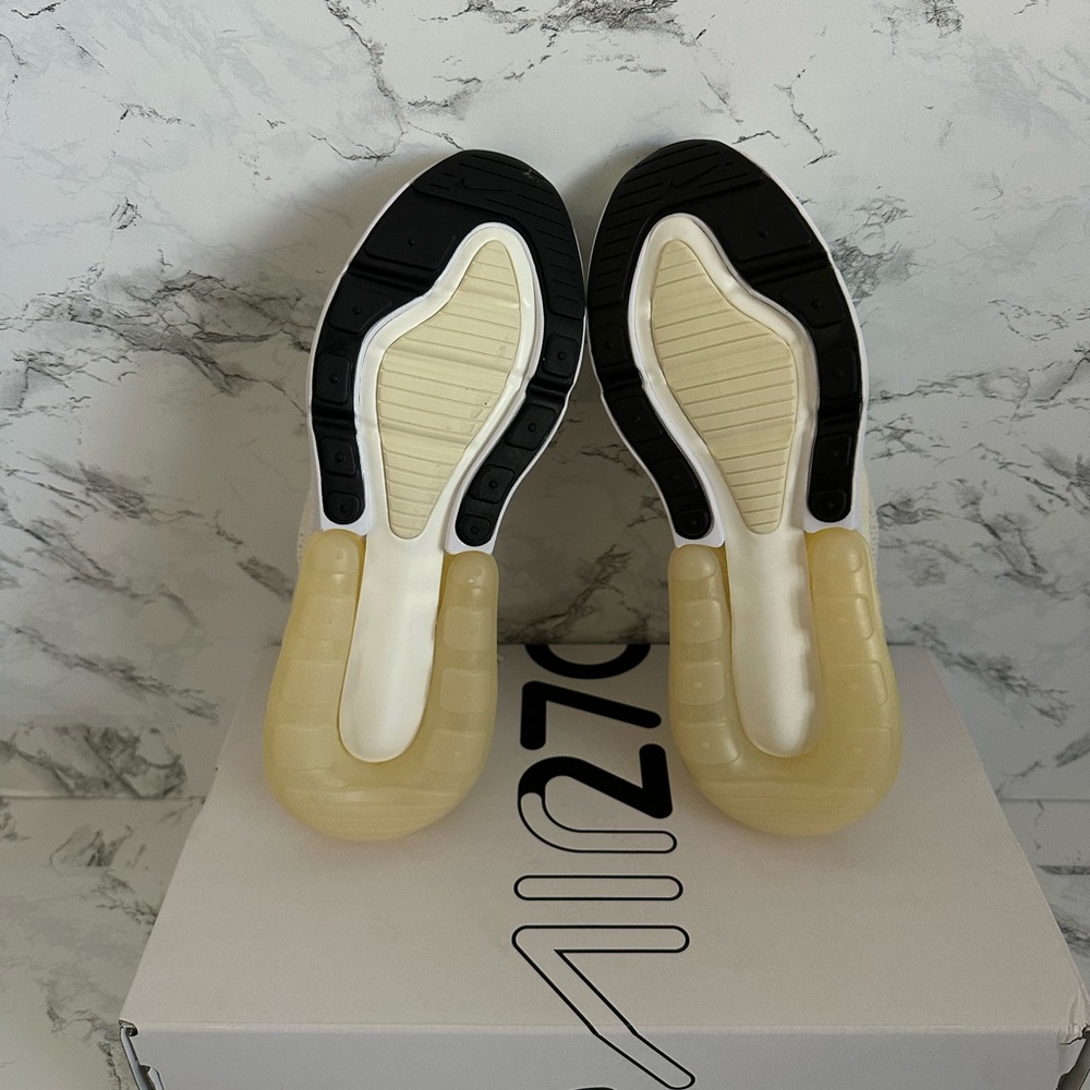Nike Air Max 270 Sail Coconut Milk Athletic Shoes Running AH6789 Women’s Size 7 - Picture 6 of 8
